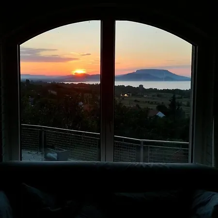 Panorama Balaton Villa *